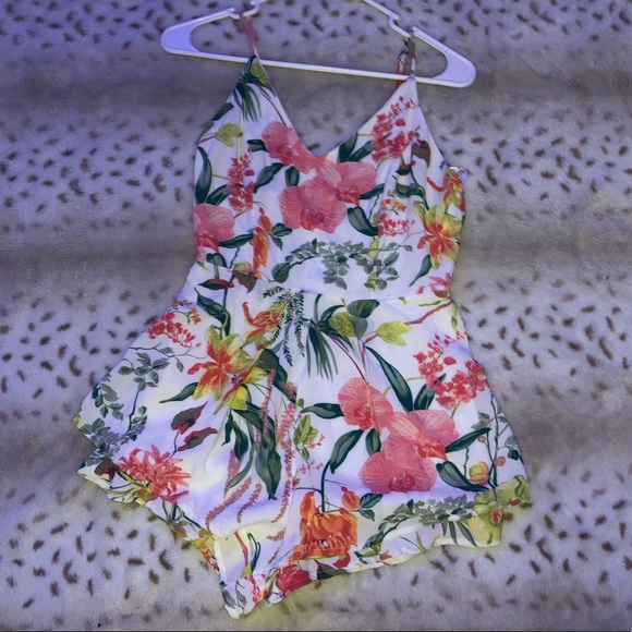 Floral romper - Picture 2 of 5